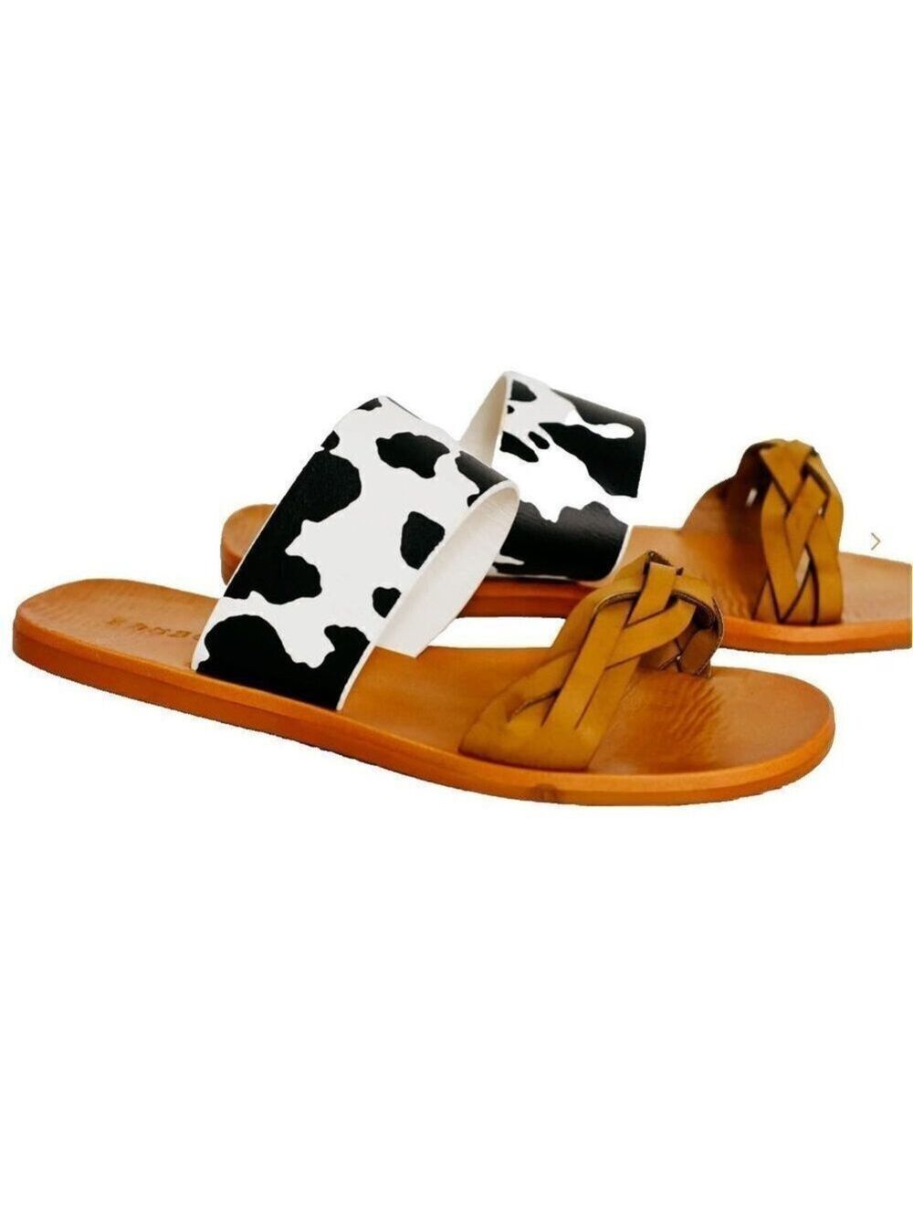 BAMBOO Moon Dance  sandals Size 8.5 COW PRINT